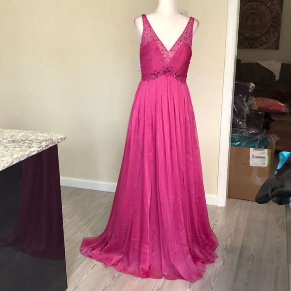 Super full chiffon with sheer bodice - Picture 2 of 16